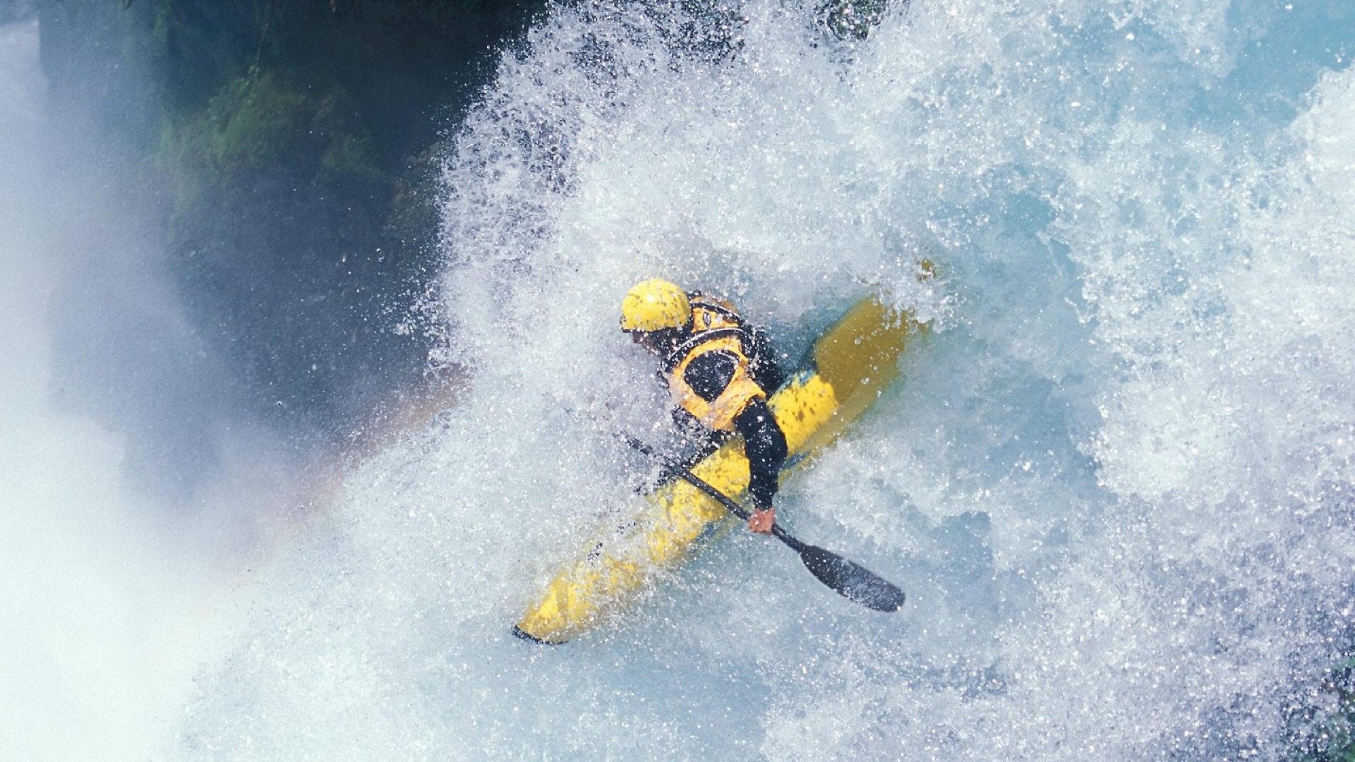 游泳锦标赛男子蛙泳决赛上演逆转好戏，全国男子蛙泳历届冠军