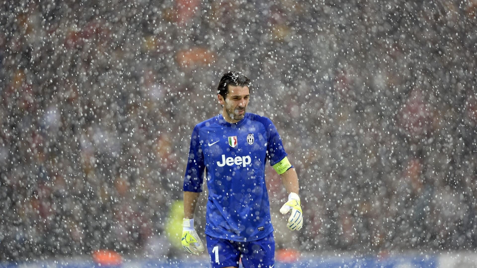 开云体育俱乐部官网-特色瀑布下跳水，勇气与技巧并存的运动享受，从瀑布上往下跳的运动叫啥